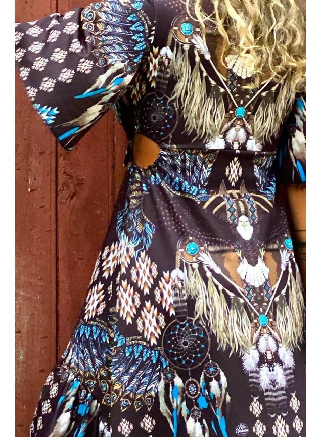 vestido babado detalhes aguia