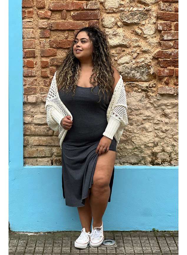 vestido midi canelado