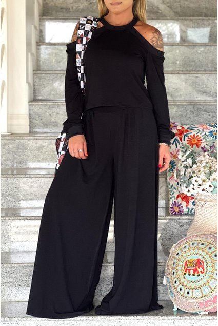 blusa moletim ombro vazado preto 3